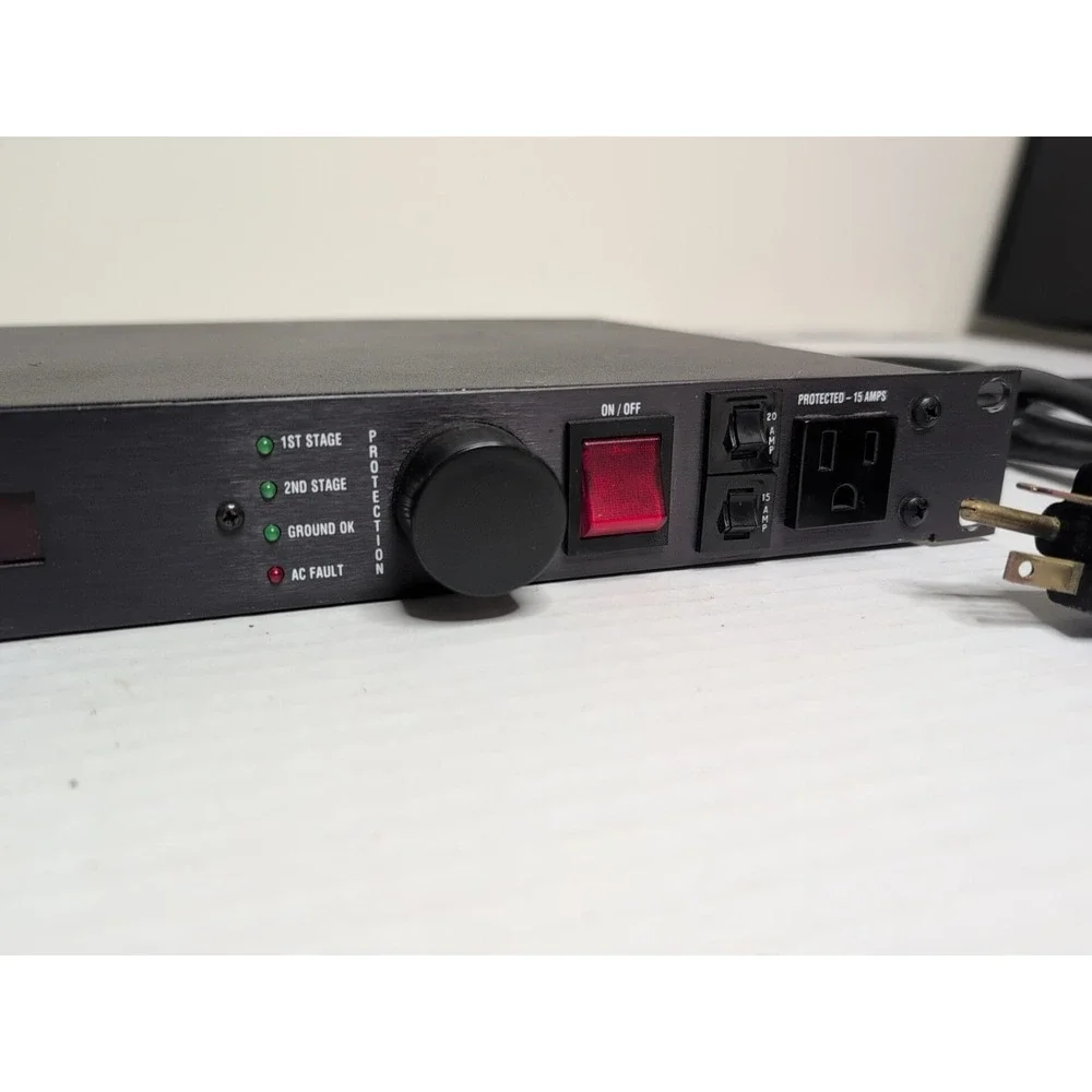 ETA Systems Conditioned Power Distribution PD11LVP 20 Amp Plug Tested Works!